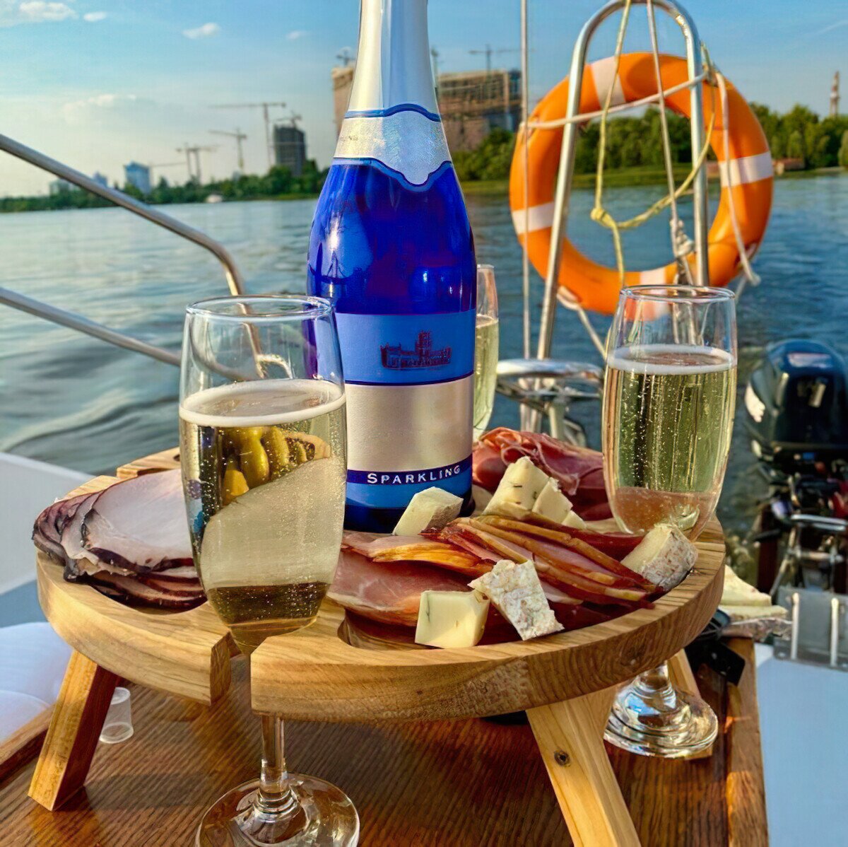 Last Day Promotion🔥50% Off🥳Wooden Outdoor Folding Picnic Table-With Glass Holder