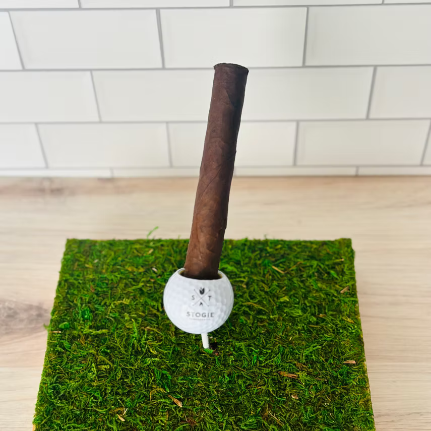 Galaxy Golf Cigar Holder – Handcrafted Golf Ball Cigar Rest