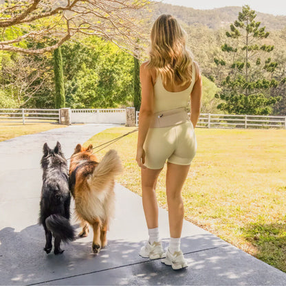 Walk any dog hands-free and under control