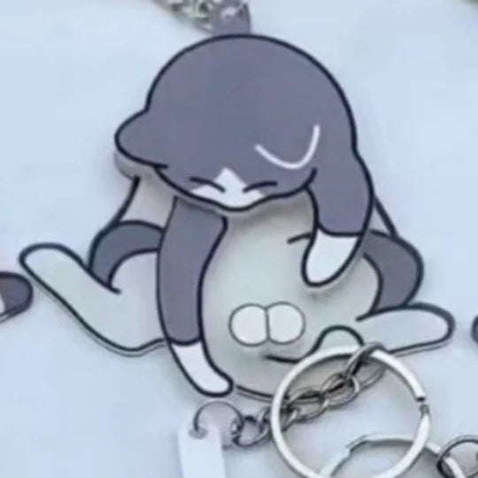 Playful Cat Keychain™ – Cute Spinning Kitten Keychain for Bags, Keys & Phones
