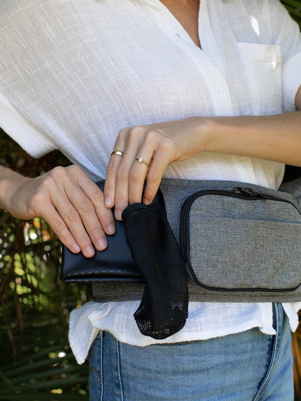 HIP CARRIER