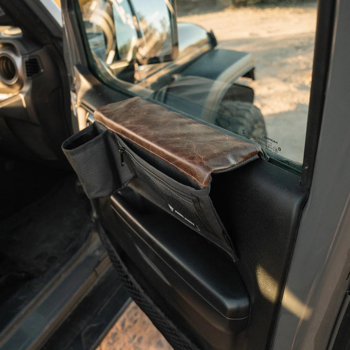 Universal Armrest Max