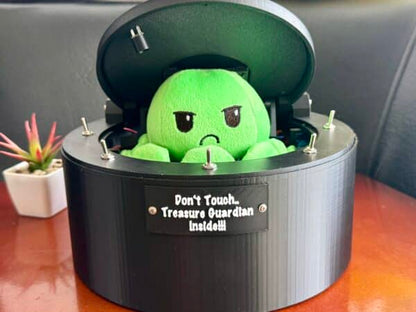 DON’T TOUCH!!! OCTOPUS TREASURE GUARDIAN INSIDE