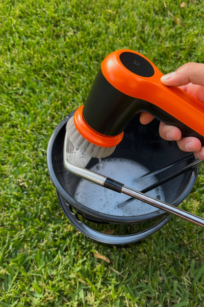 Golf Club Cleaning Kit with Premium Carry Case