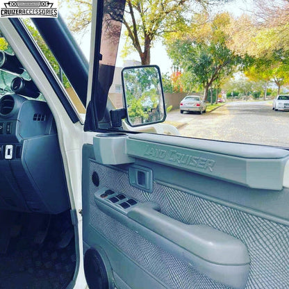 70S DOOR ARMREST & CUP HOLDER