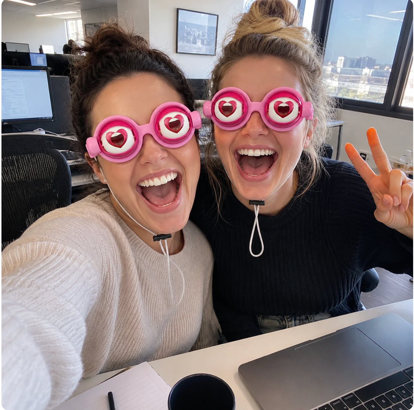 BugEye™ Goofy Eyeball Glasses