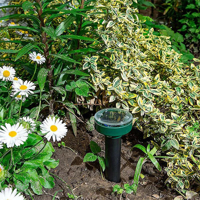 SunRepel, a solar cell pest control device