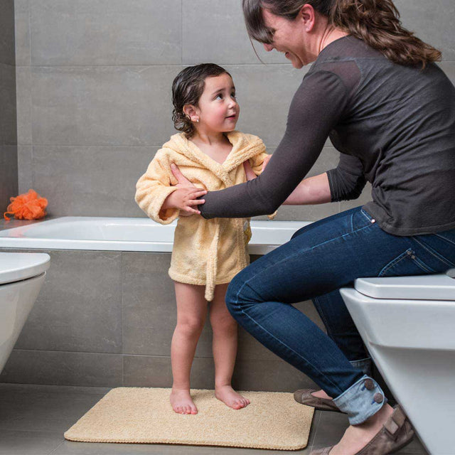 The Ultimate Non-Slip Bath Mat