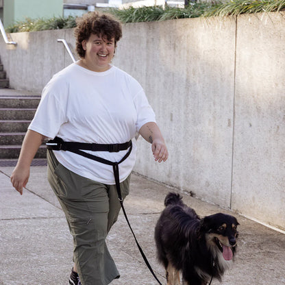 Walk any dog hands-free and under control