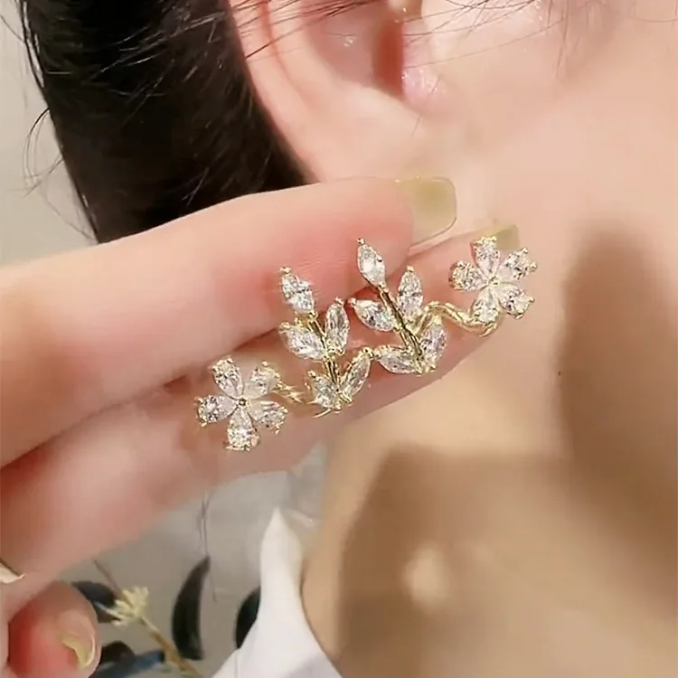 Solo Symphony Earrings