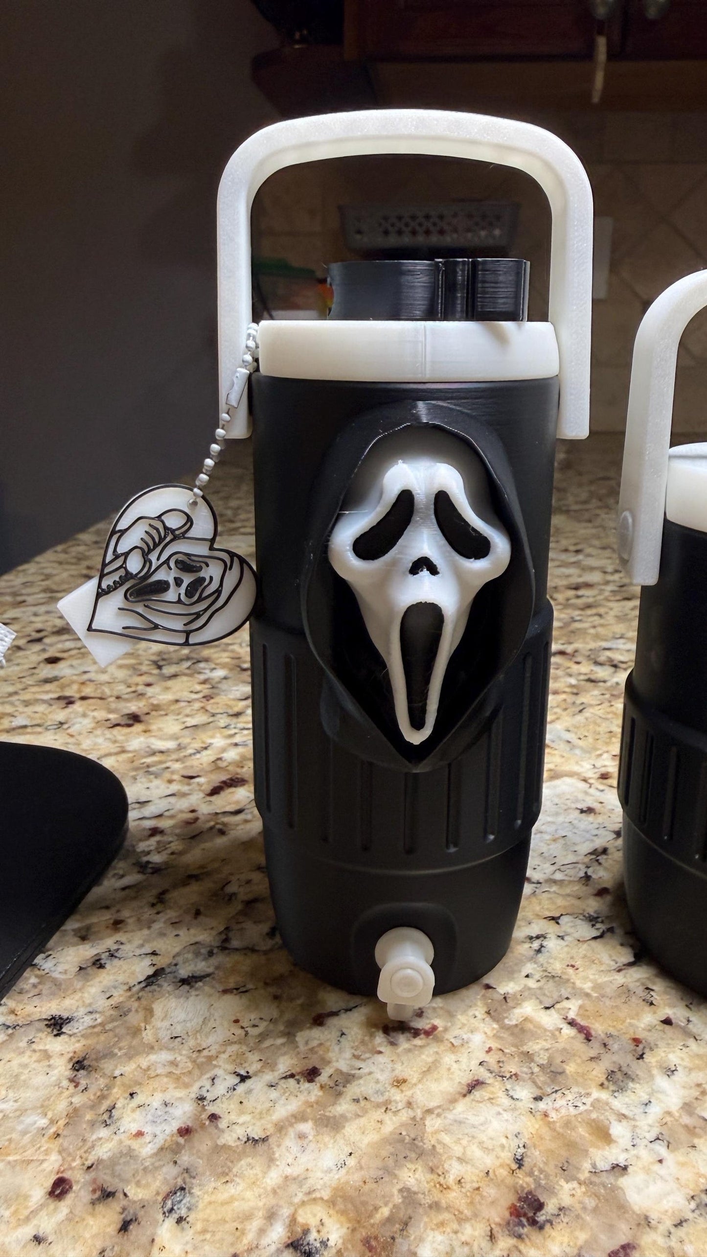 ScreamSip™ Horror Can Holder with Lid, Straw Topper & Can Opener