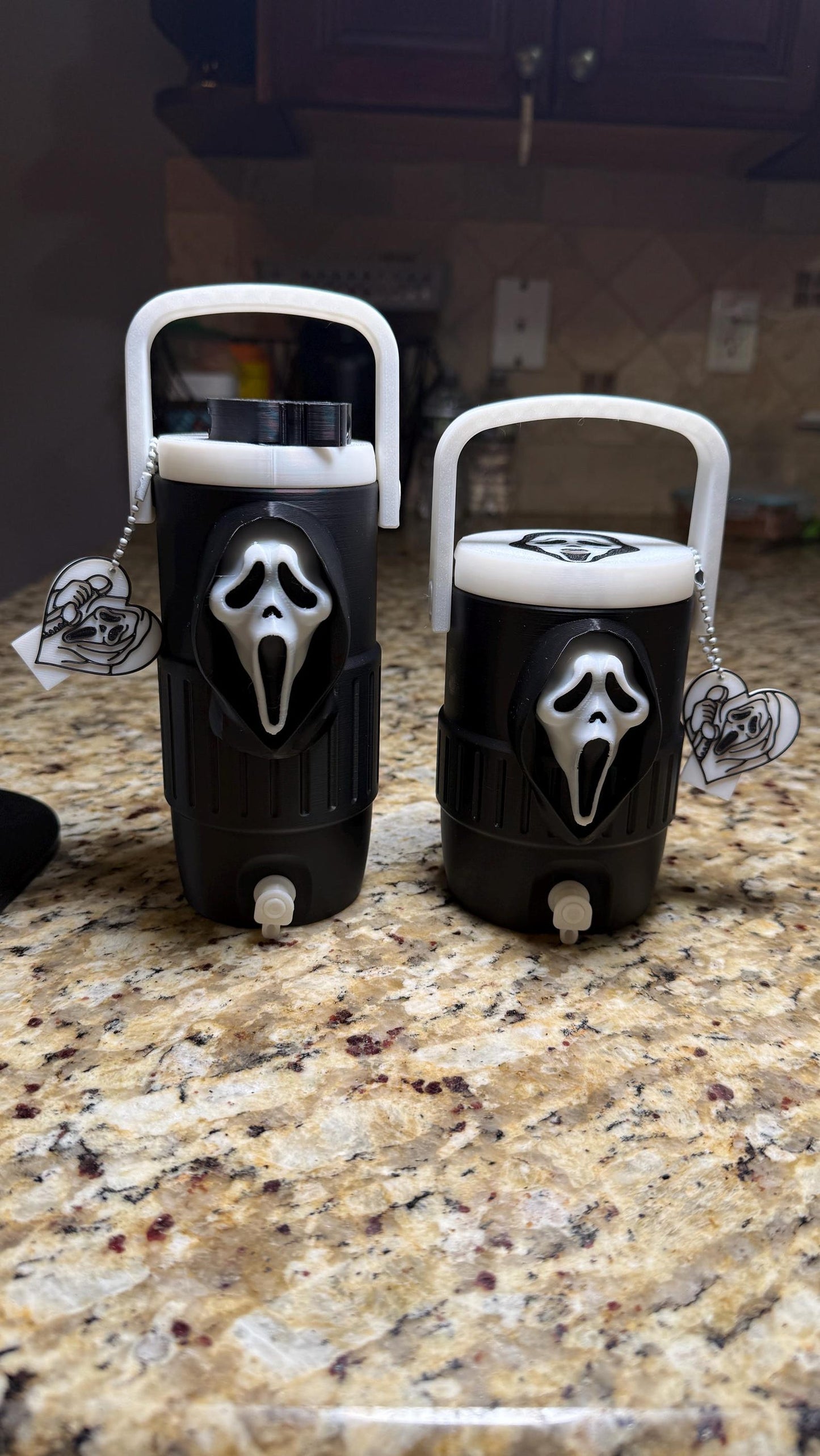 ScreamSip™ Horror Can Holder with Lid, Straw Topper & Can Opener