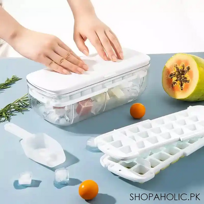 Set Of 8 Steel Ice Cubes With Clip