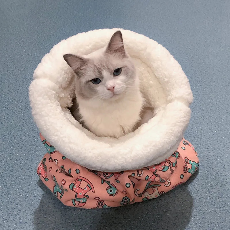 Winter cat sleeping bag